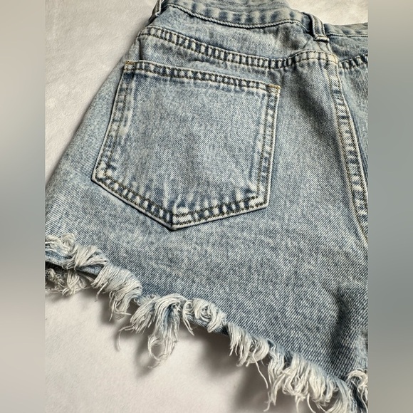 SHEIN distressed denim shorts - Picture 6 of 7